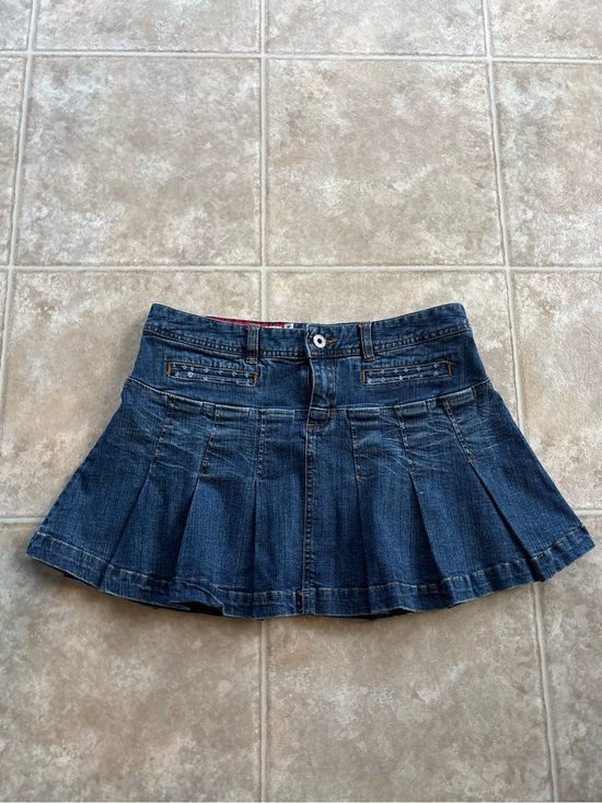 Guess Dresses & Skirts - Y2K Women’s Guess Dark Blue Pleated Denim Mini Skirt